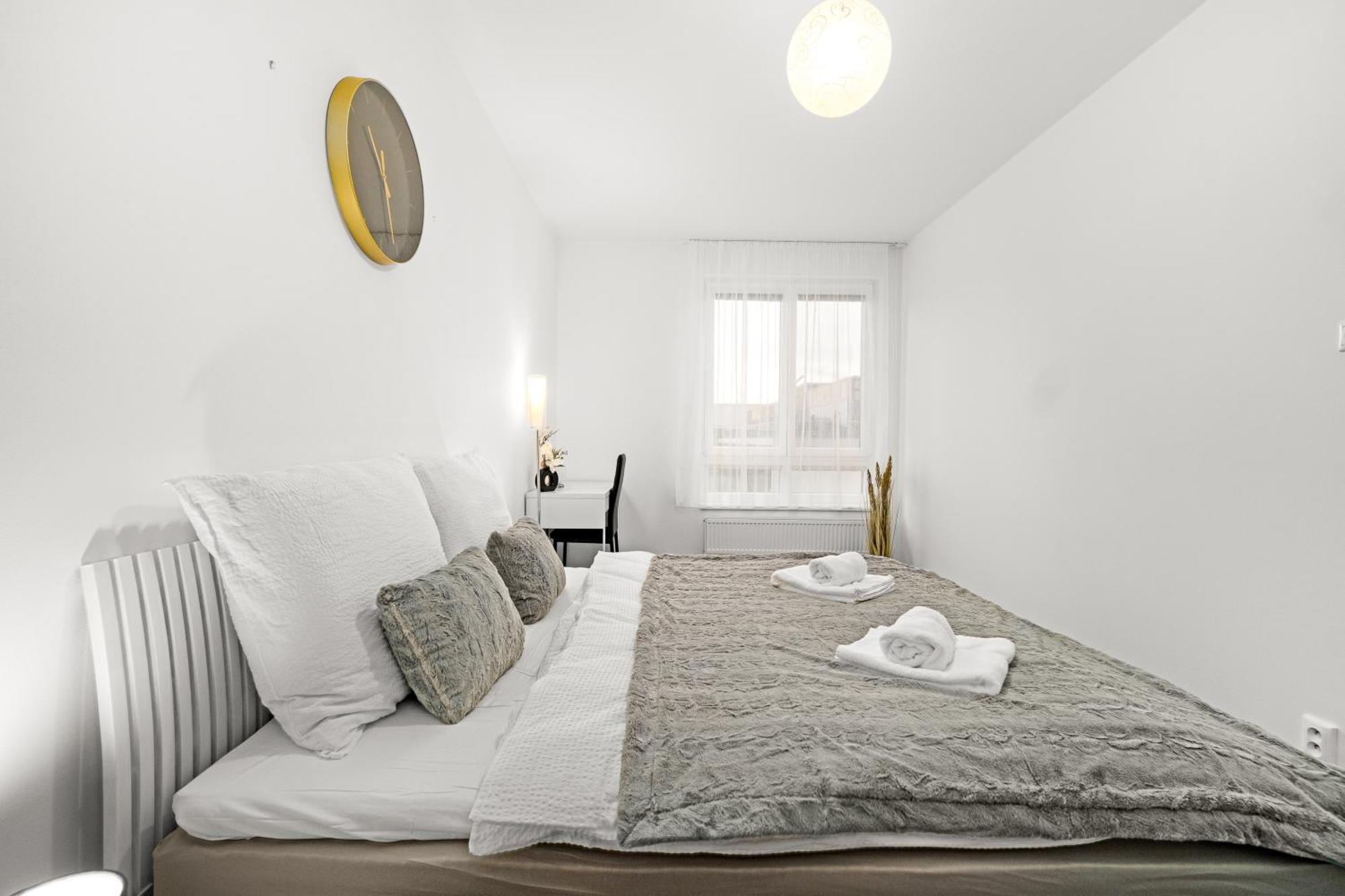 Bnb New Beautiful Apartment In The Center Of Ostrava With Option Garage Parking Eksteriør bilde