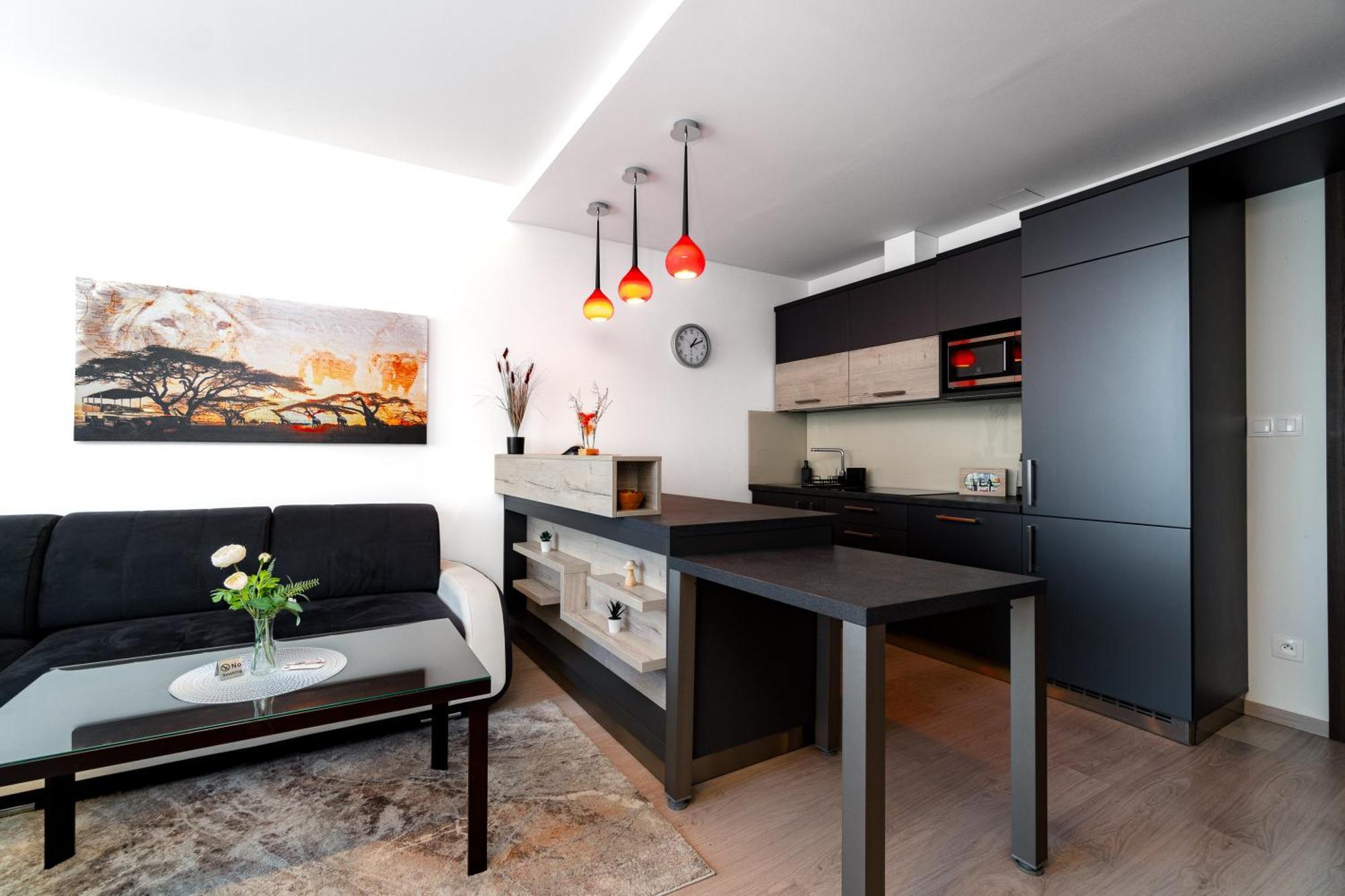 Bnb New Beautiful Apartment In The Center Of Ostrava With Option Garage Parking Eksteriør bilde
